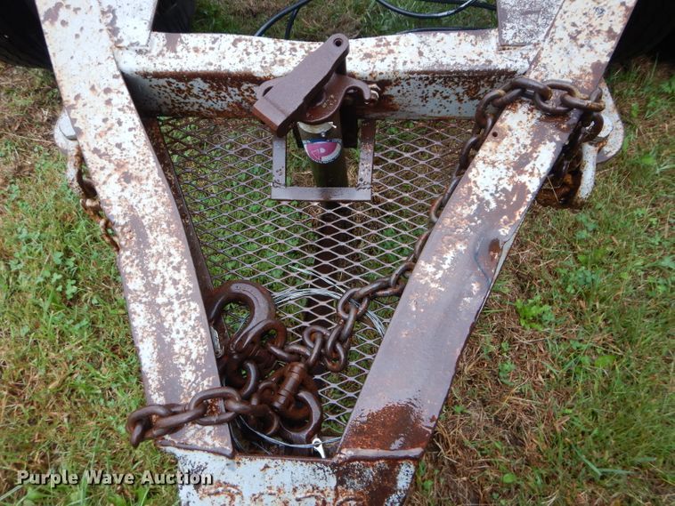 image for item GJ9853 1988 Fruehauf converter dolly