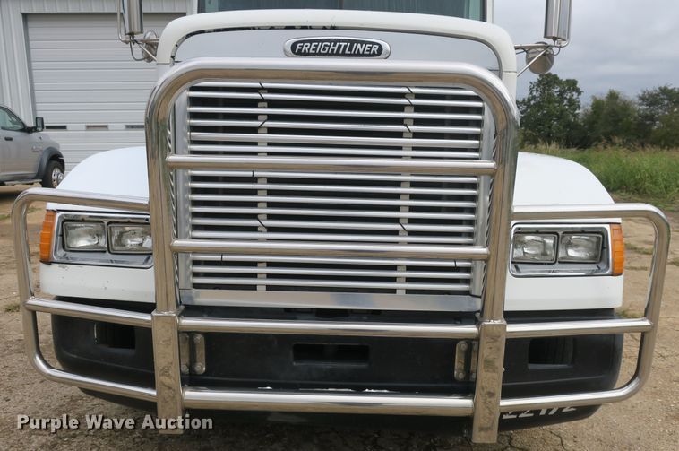 image for item DB10178 2001 Freightliner FLD semi truck