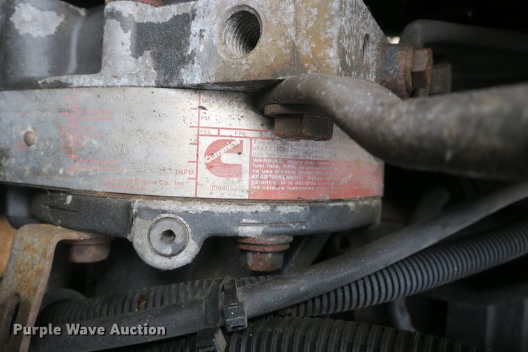 image for item DB10178 2001 Freightliner FLD semi truck