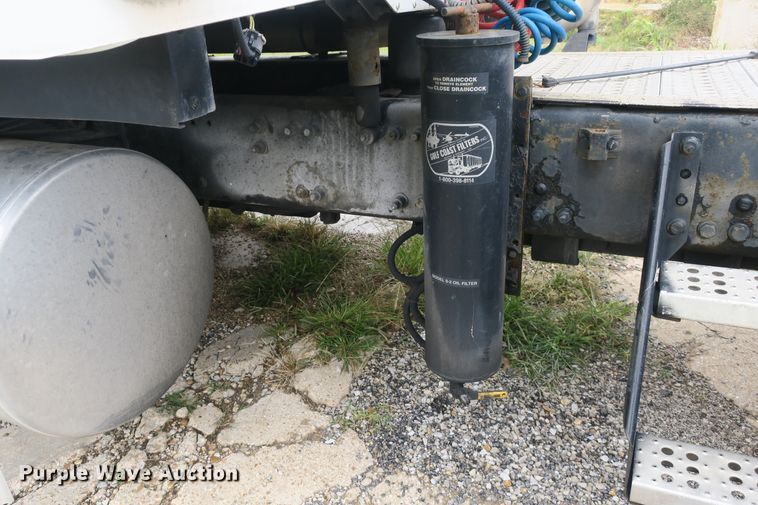 image for item DB10179 2002 Freightliner Century Class ST semi truck