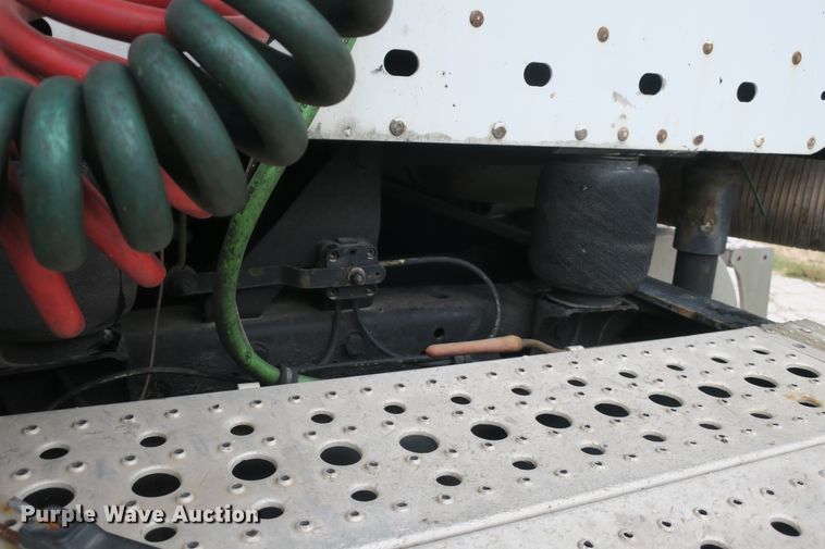 image for item DB10179 2002 Freightliner Century Class ST semi truck