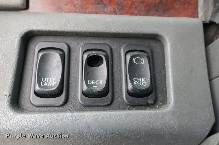 image for item DB10179 2002 Freightliner Century Class ST semi truck