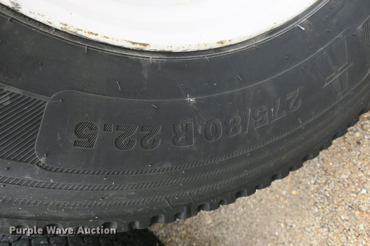 image for item DB10179 2002 Freightliner Century Class ST semi truck