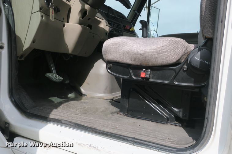 image for item DB10180 2007 Sterling A-Line semi truck