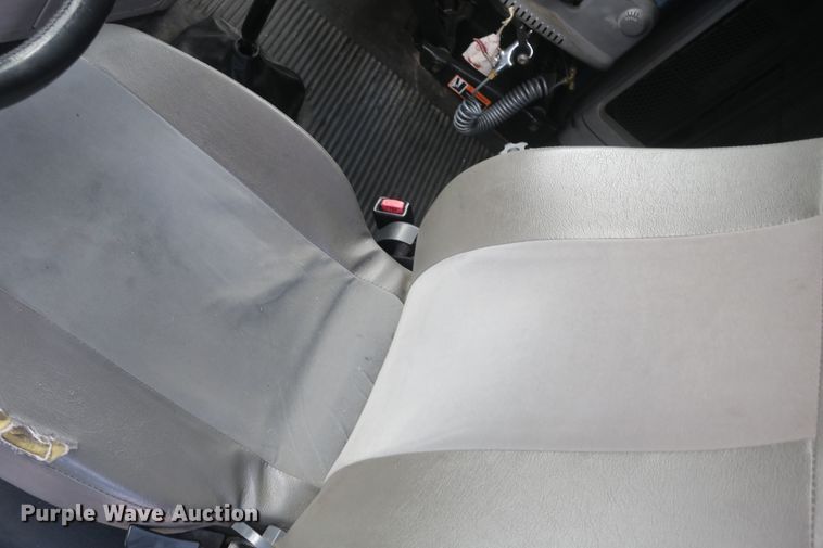 image for item DB10181 2004 Freightliner Columbia semi truck