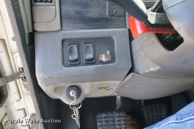 image for item DB10181 2004 Freightliner Columbia semi truck