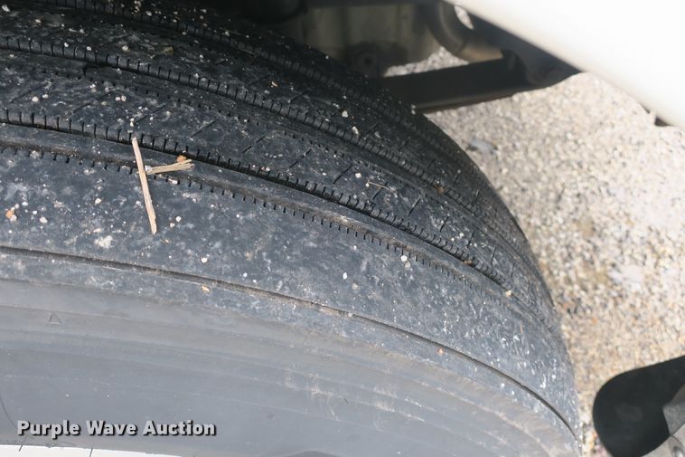 image for item DB10181 2004 Freightliner Columbia semi truck