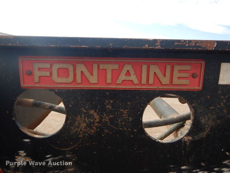 image for item DD4466 2007 Fontaine Magnitude 55L lowboy equipment trailer