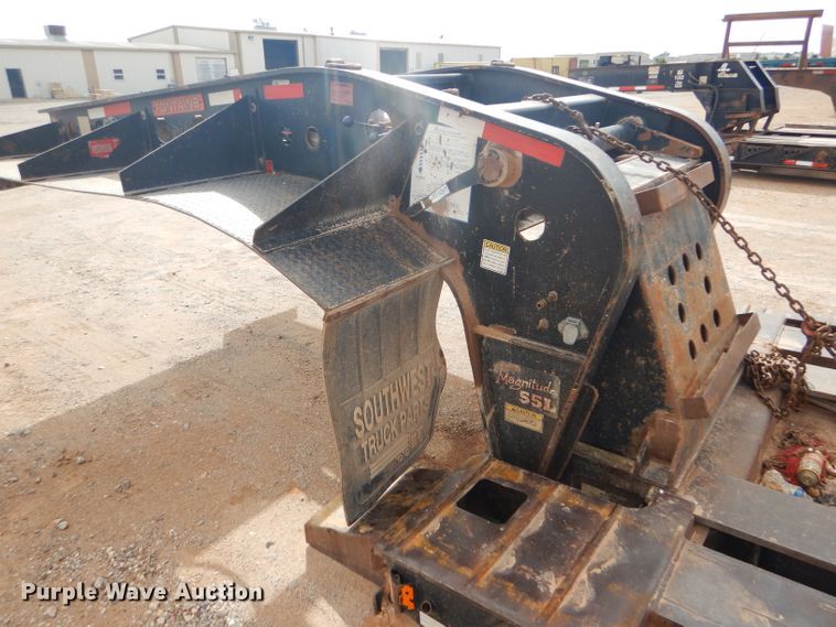 image for item DD4466 2007 Fontaine Magnitude 55L lowboy equipment trailer