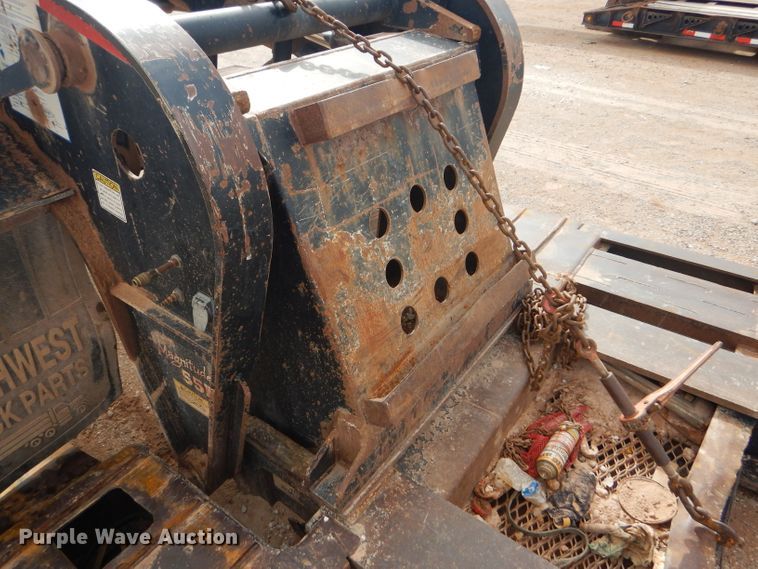 image for item DD4466 2007 Fontaine Magnitude 55L lowboy equipment trailer