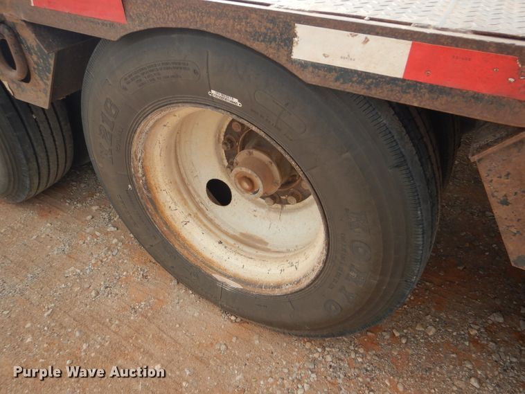 image for item DD4466 2007 Fontaine Magnitude 55L lowboy equipment trailer