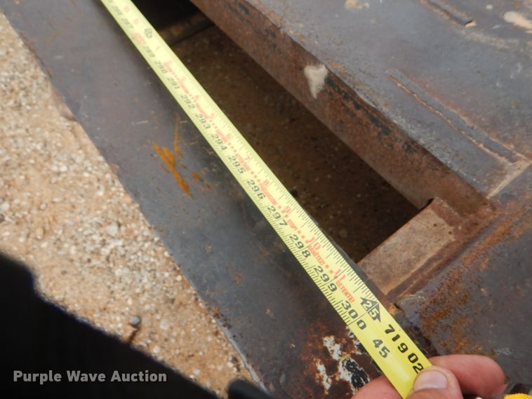 image for item DD4466 2007 Fontaine Magnitude 55L lowboy equipment trailer