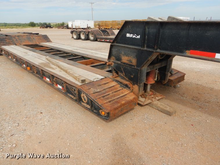 image for item DD4468 2001 Witzco Challenger RG-50 lowboy equipment trailer