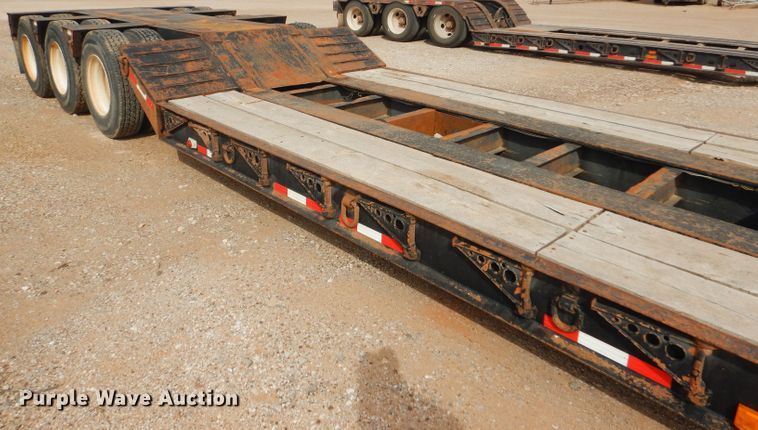 image for item DD4468 2001 Witzco Challenger RG-50 lowboy equipment trailer
