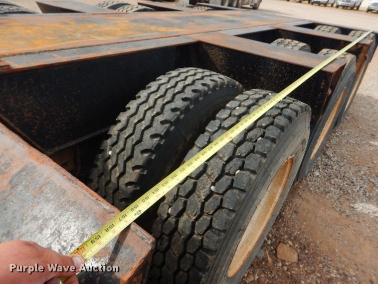 image for item DD4468 2001 Witzco Challenger RG-50 lowboy equipment trailer