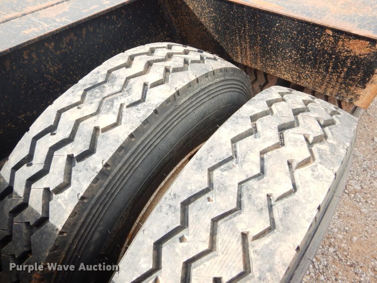 image for item DD4468 2001 Witzco Challenger RG-50 lowboy equipment trailer