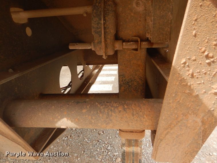 image for item DD4469 1999 Olvedi drop deck equipment trailer