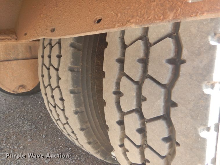 image for item DD4469 1999 Olvedi drop deck equipment trailer