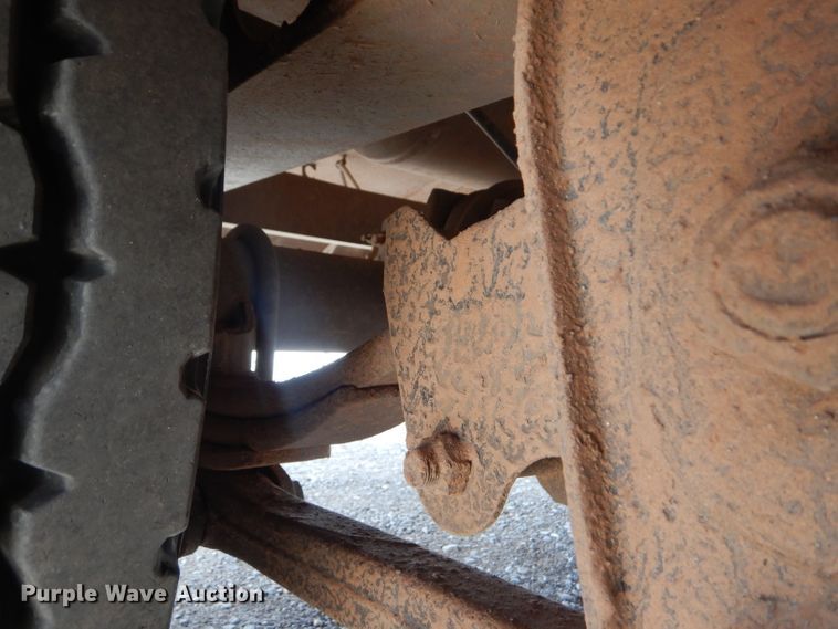 image for item DD4469 1999 Olvedi drop deck equipment trailer