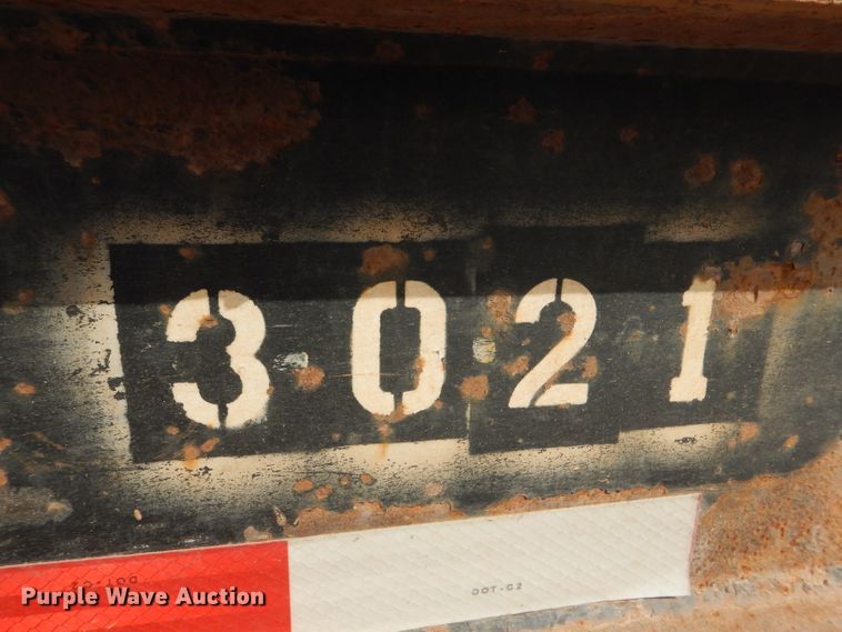 image for item DD4469 1999 Olvedi drop deck equipment trailer