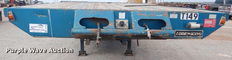 image for item DD4470 2007 Lode King drop deck trailer