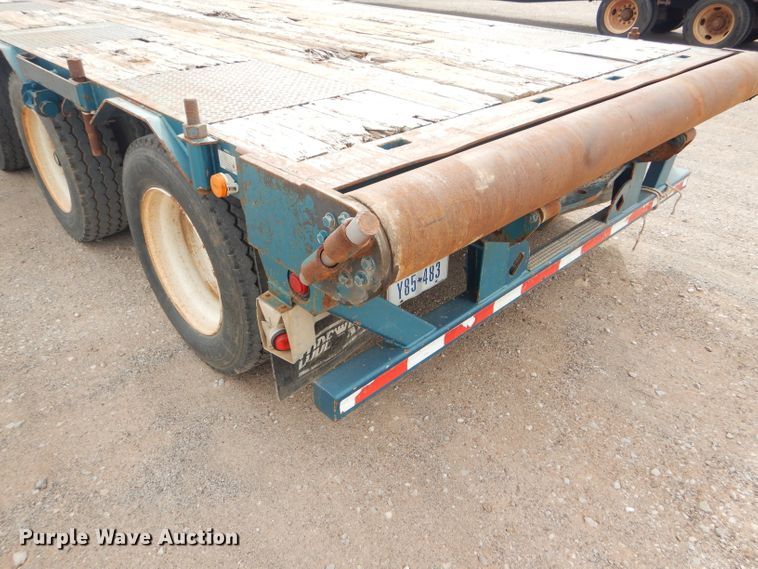 image for item DD4470 2007 Lode King drop deck trailer