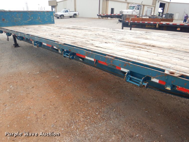 image for item DD4470 2007 Lode King drop deck trailer
