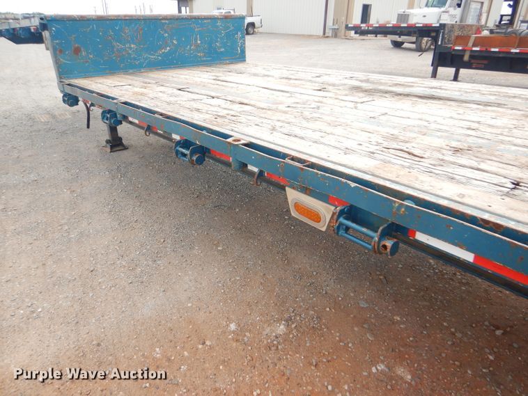 image for item DD4470 2007 Lode King drop deck trailer