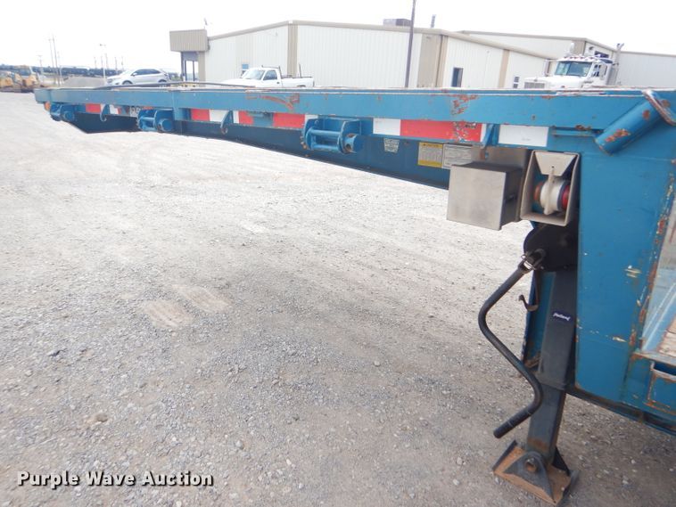 image for item DD4470 2007 Lode King drop deck trailer