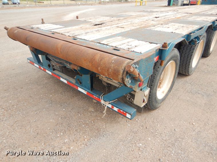image for item DD4470 2007 Lode King drop deck trailer