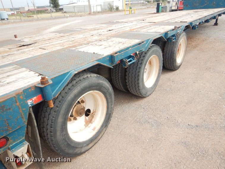 image for item DD4470 2007 Lode King drop deck trailer