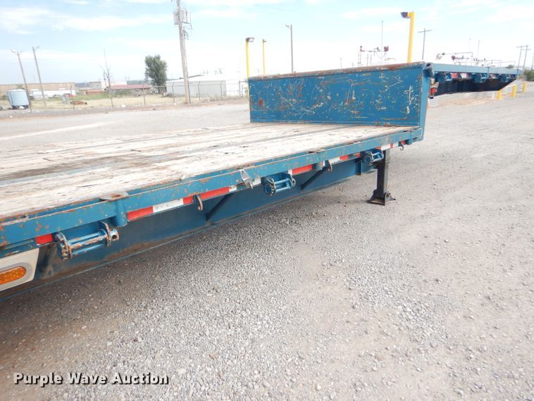 image for item DD4470 2007 Lode King drop deck trailer