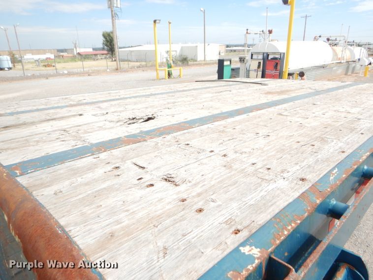 image for item DD4470 2007 Lode King drop deck trailer