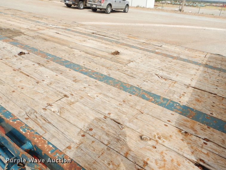 image for item DD4470 2007 Lode King drop deck trailer