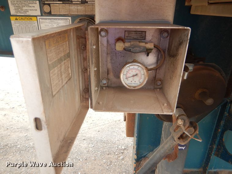 image for item DD4470 2007 Lode King drop deck trailer