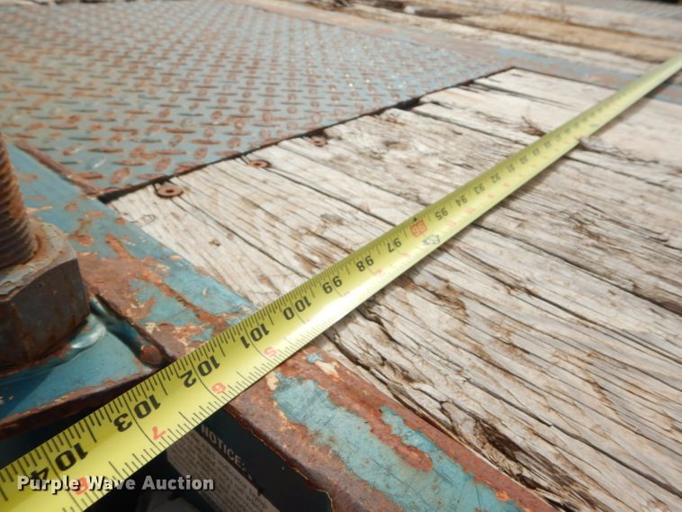 image for item DD4470 2007 Lode King drop deck trailer