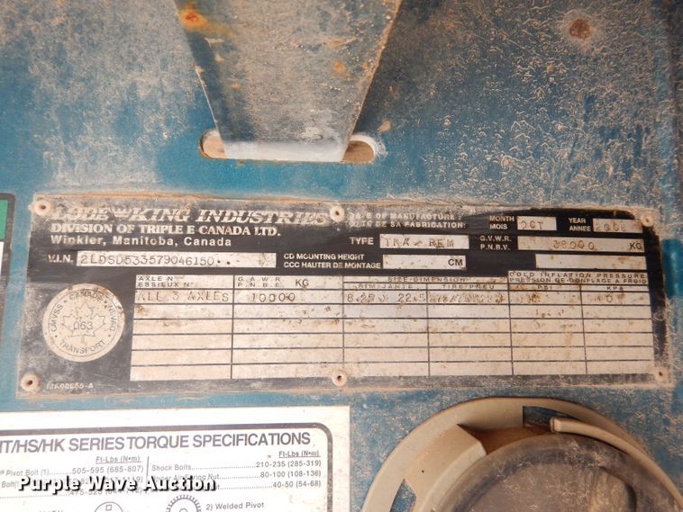 image for item DD4470 2007 Lode King drop deck trailer