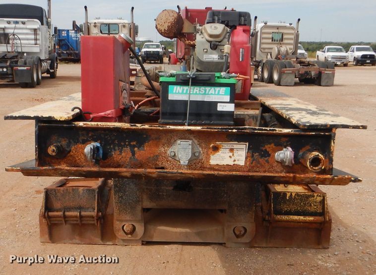 image for item DD4471 1989 Eager Beaver lowboy equipment trailer