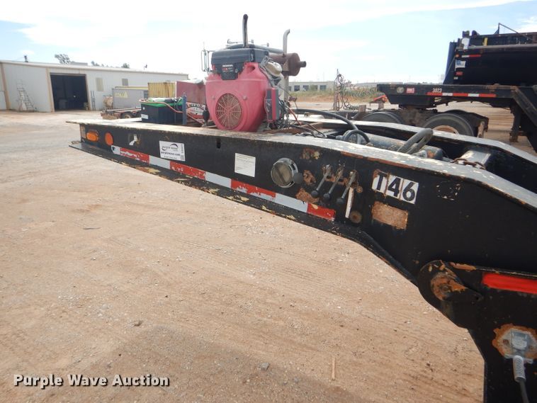 image for item DD4471 1989 Eager Beaver lowboy equipment trailer