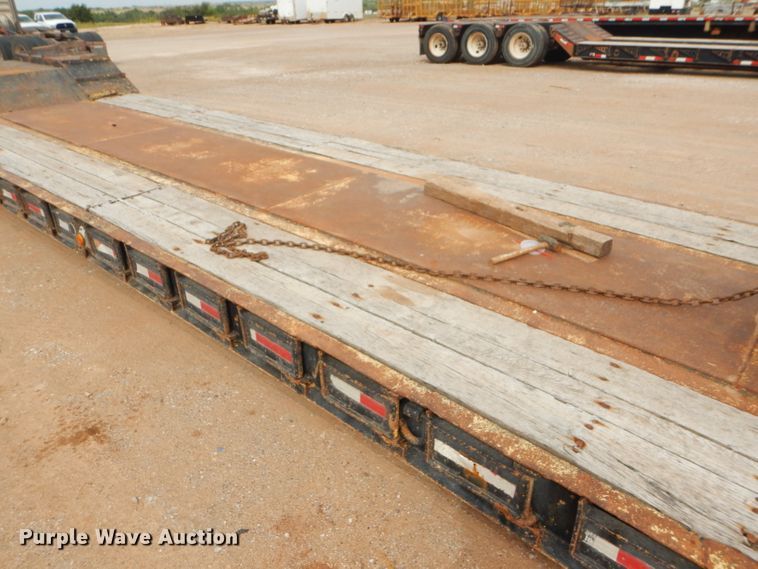 image for item DD4471 1989 Eager Beaver lowboy equipment trailer