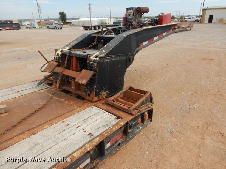 image for item DD4471 1989 Eager Beaver lowboy equipment trailer