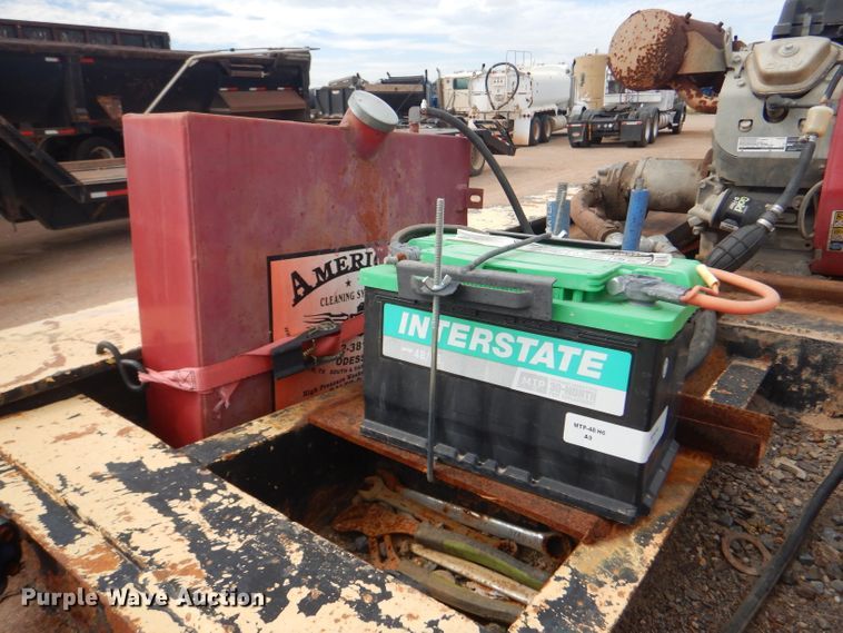 image for item DD4471 1989 Eager Beaver lowboy equipment trailer