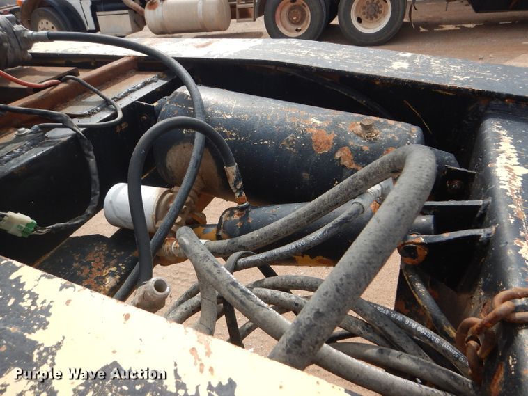 image for item DD4471 1989 Eager Beaver lowboy equipment trailer