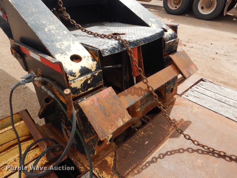 image for item DD4471 1989 Eager Beaver lowboy equipment trailer