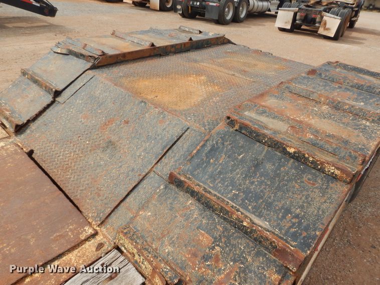 image for item DD4471 1989 Eager Beaver lowboy equipment trailer