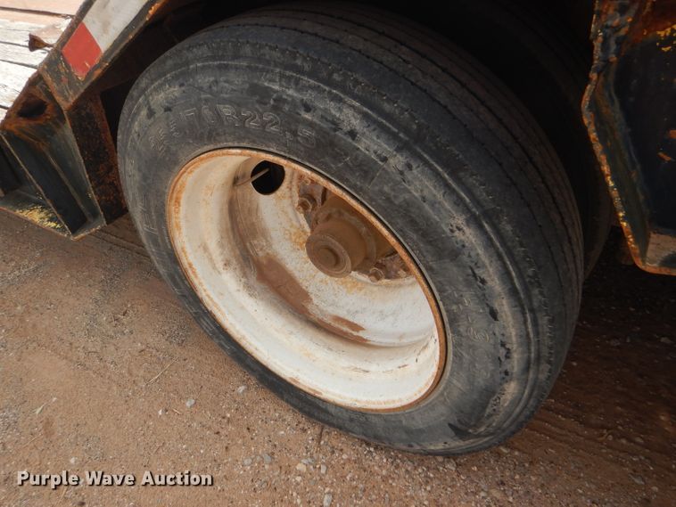 image for item DD4471 1989 Eager Beaver lowboy equipment trailer