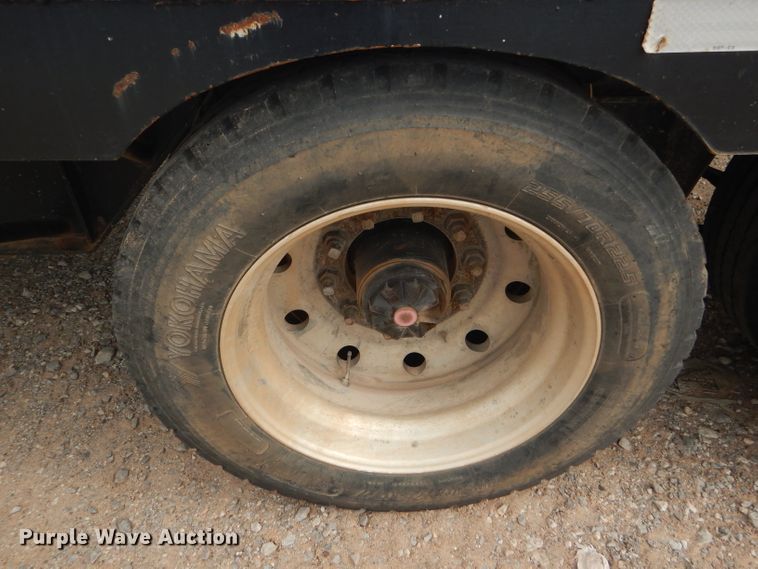 image for item DD4473 1974 AMC drop deck equipment trailer