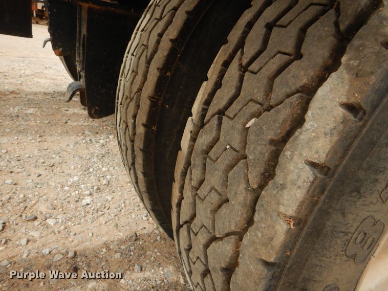 image for item DD4473 1974 AMC drop deck equipment trailer