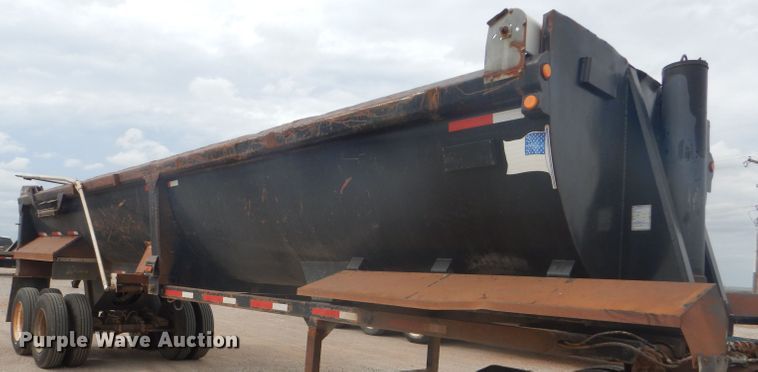 image for item DD4474 2000 Travis HRS end dump trailer