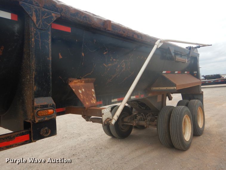 image for item DD4474 2000 Travis HRS end dump trailer
